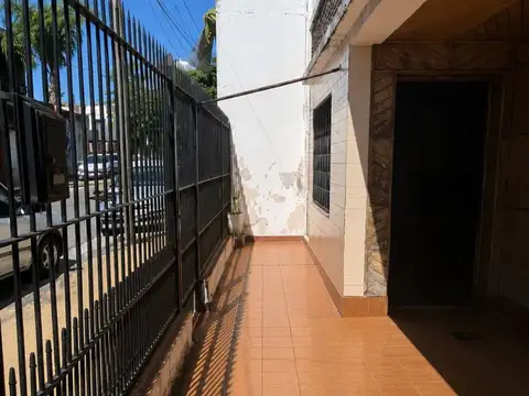 OPORTUNIDAD CASA 3 AMB + DEPARTAMENTO ESCUCHA OFERTAS