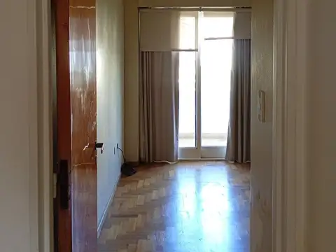 Departamento 4 ambientes con 3 baños