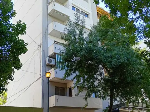 DEPARTAMENTO EN ALQUILER TRES DORMITORIOS +COCHERA