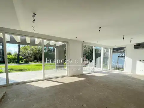 Casa en Venta en La Tradicion, USD 360.000