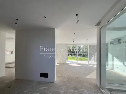 Casa en Venta al Oeste