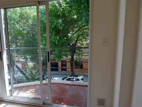 Departamento en Alquiler con 1 cochera