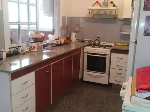 Depto Tipo Casa en Venta en Lomas del Mirador, USD 140.000