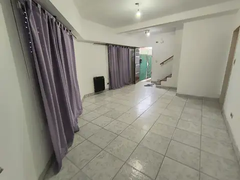 Duplex en alquiler con cochera