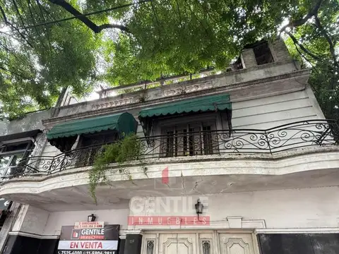 Casa en venta en Liniers – Ideal para dos familias