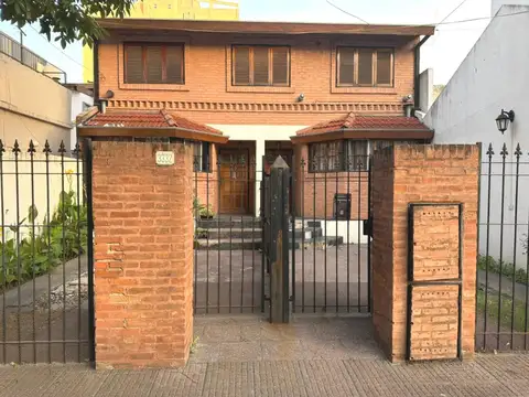 VENTA DÚPLEX 4 AMB AL FRENTE C/ COCHERA SAN MARTIN