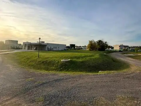 Terreno en Venta en Medal Country club, USD 28.000