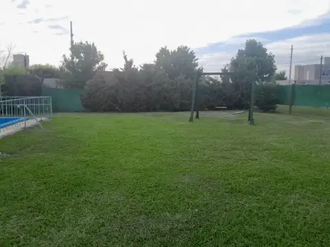 Casa 2 ambientes con 2 baños