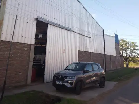 Galpon en Alquiler 33  mts Frente