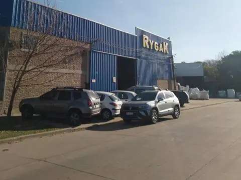 Galpon en Alquiler 40  mts Fondo