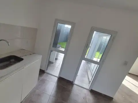 Depto Tipo Casa en Alquiler de 1 dormitorio
