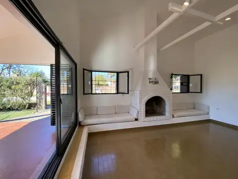 Casa en Venta al Oeste