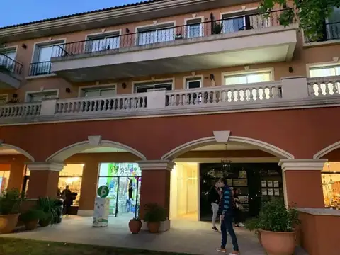 Local en Venta 15 años