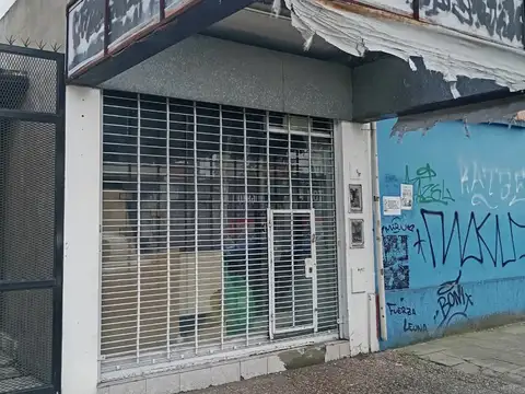 LOCAL COMERCIAL EN ALQUILER - MORON NORTE 