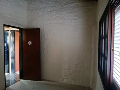 Casa en Alquiler en El Palomar, $ 640.000
