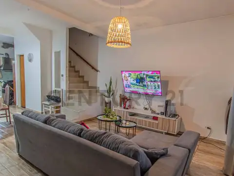 Padre Acevedo 2600, Piso 0