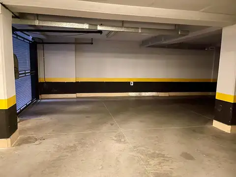 Cochera en  Venta en Parque Chacabuco