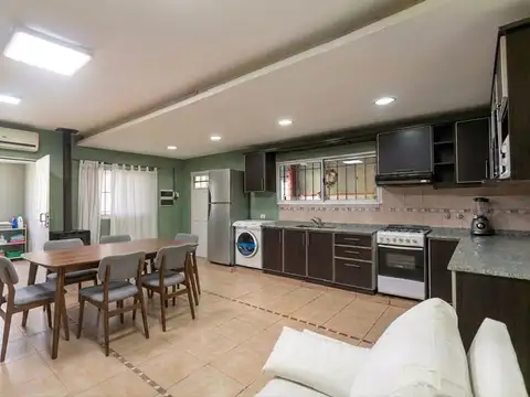 Casa en Venta en Gomez, USD 155.000