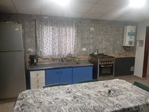 Casa 5 ambientes con 1 baño