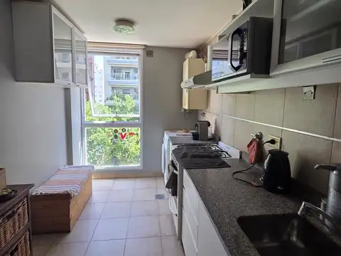 Departamento en venta en Lomas Oeste con cochera y seguridad por camaras