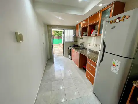 Casa 4 ambientes con 3 baños