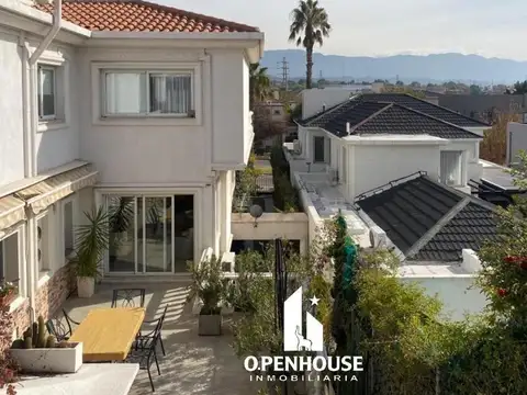 OPENHOUSE inmobiliaria vende increible casa en Barrio Palmares