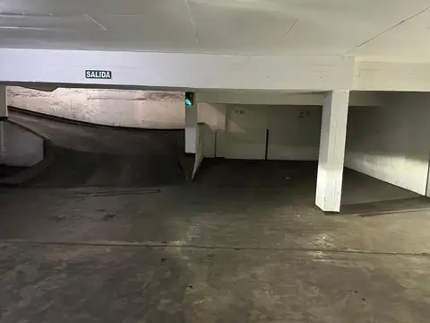 COCHERA EN VENTA FRENTE A TRIBUNALES DE SAN ISIDRO