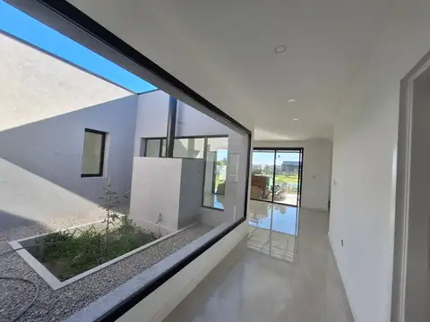 CASA EN VENTA BARRIO MONET - LOS CARDALES - LOTE 155