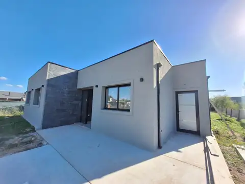 CASA EN VENTA BARRIO MONET - LOS CARDALES - LOTE 155