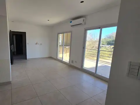 Departamento en Alquiler con 1 cocheras