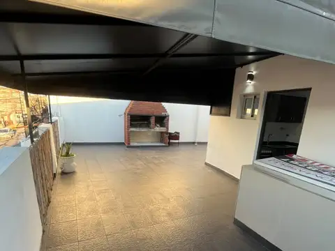 ALQUILER -DEPARTAMENTO 2 AMBIENTES CON PATIO y PARRILLA - SIN EXPENSAS