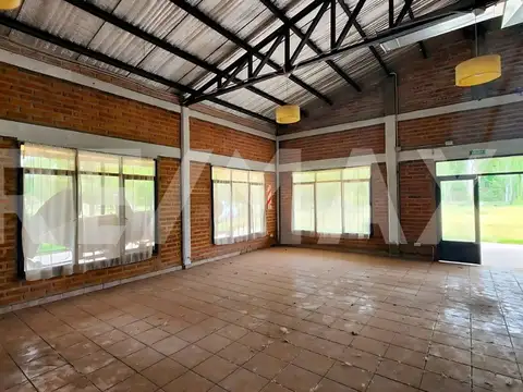 ALQUILER SALON COMERCIAL