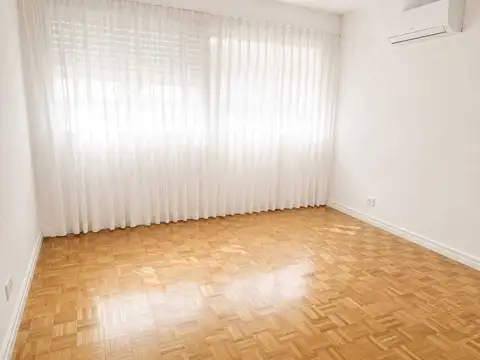 Departamento en Venta en Villa del Parque, USD 279.000