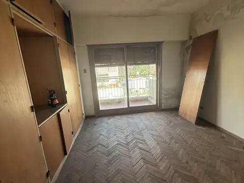 Departamento 6 ambientes con 4 baños