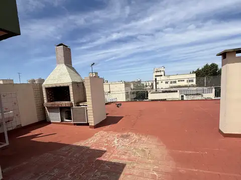 Semipiso de 6 ambientes a reciclar en Villa Pueyrredón