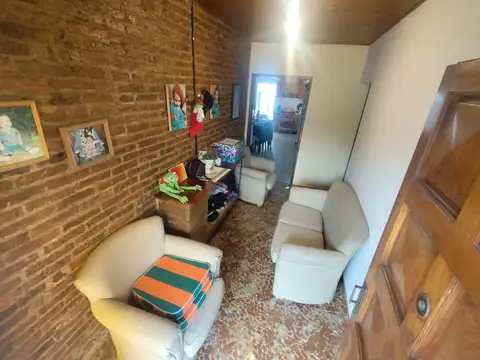 Casa 3 ambientes con 1 baño