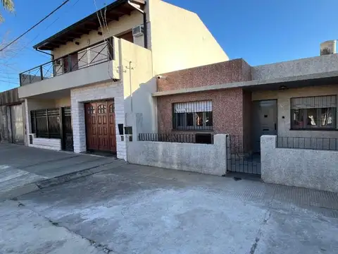 Venta casa 2 dormitorios con patio - Financiación