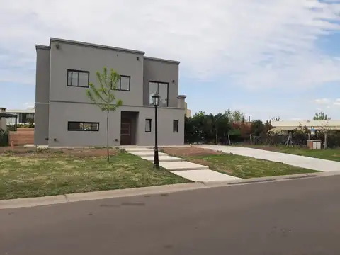 CASA en pilar del este