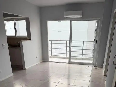 EXCELENTE 2 AMBIENTES (SEMI- PISO ) EN VILLA DEL PARQUE 