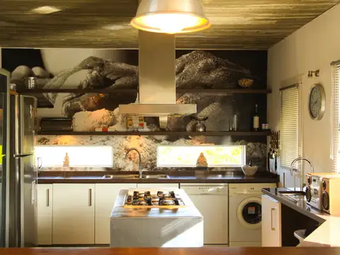 Casa en Alquiler Temporal con 3 cocheras