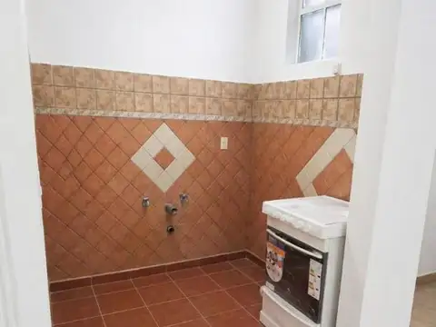Depto Tipo Casa en Venta 50 años