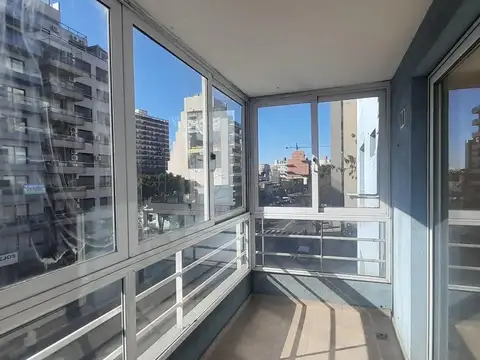 Departamento 2 Ambientes - Frente - Balcon