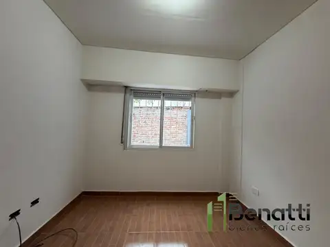 PH tipo casa en planta baja al fondo 3 ambientes con patio