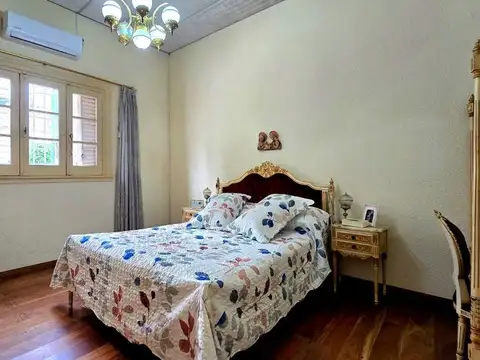 CASA VENTA 3 AMBIENTES MAS DEPENDECIA COCHERA