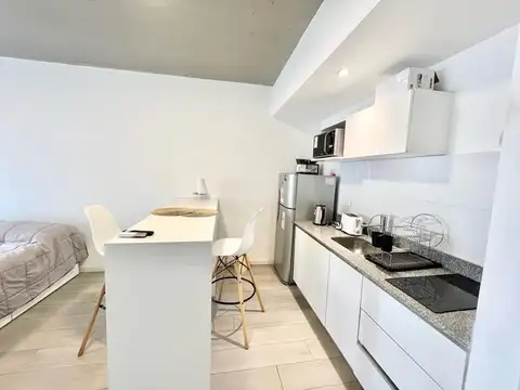 Departamento alquiler temporario con patio-Hospital Italiano