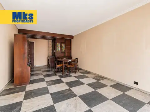 Avenida Montes De Oca 500, Piso 1
