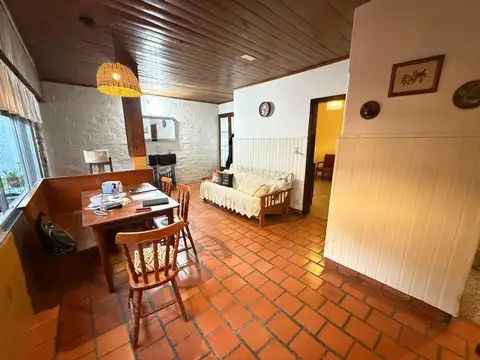 CASA 5 AMB EN LOTE PROPIO CON TERRAZA Y POTENCIAL DE AMPLIACIÓN – FLORIDA