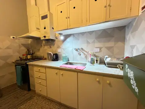 CASA 5 AMB EN LOTE PROPIO CON TERRAZA Y POTENCIAL DE AMPLIACIÓN – FLORIDA