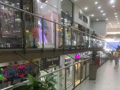 Local en Alquiler en Ramos Mejía, $ 300.000