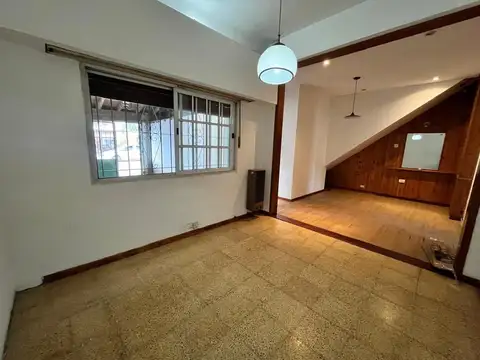 Depto Tipo Casa 3 ambientes con 2 baños
